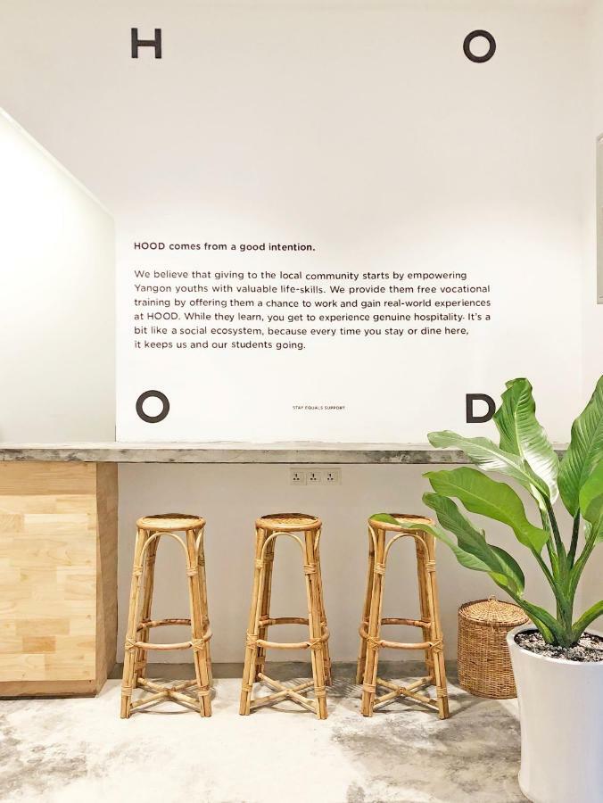 Hood Hostel Янгон Экстерьер фото